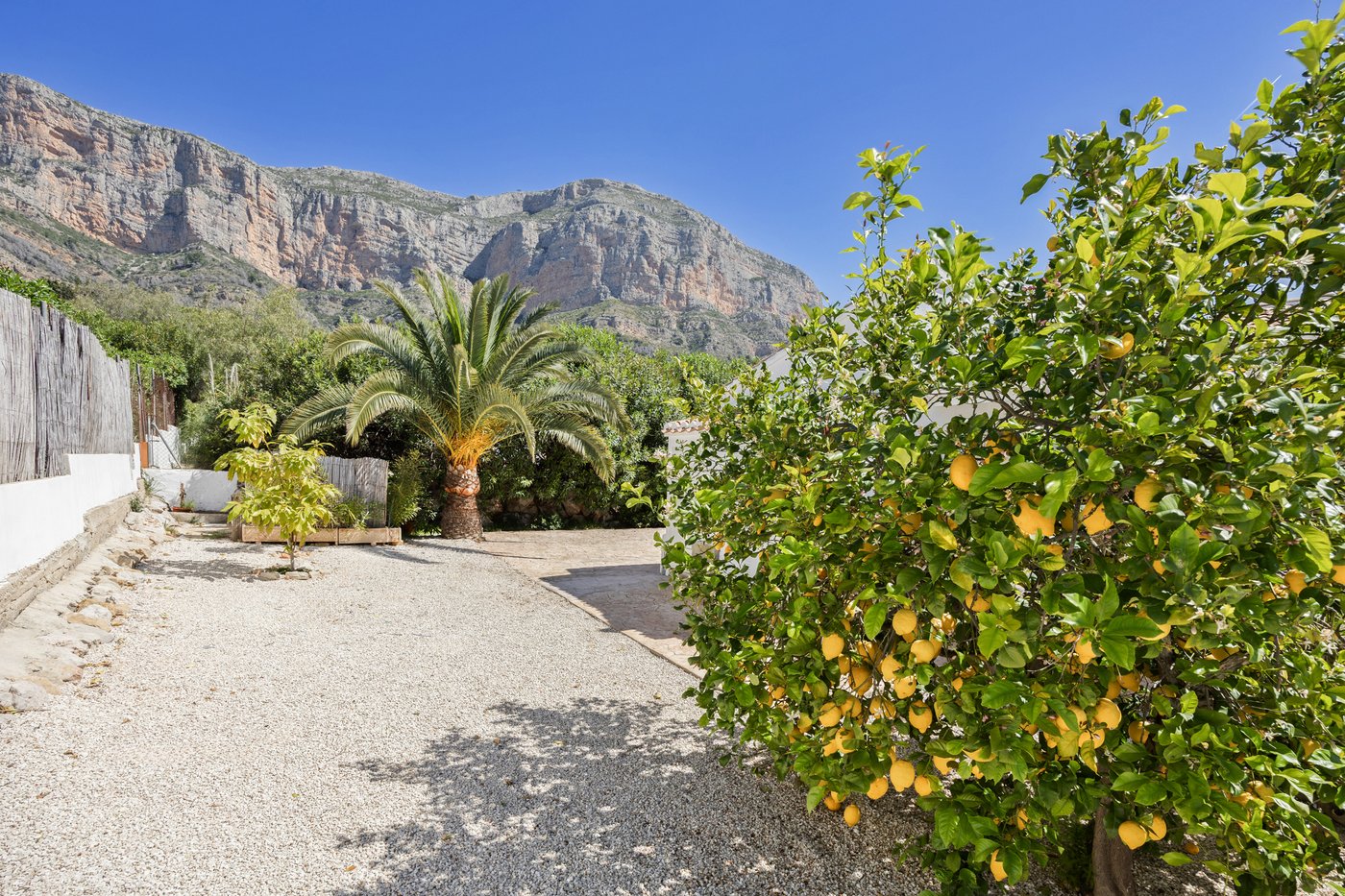 Montgó Valls south-facing villa — 4 bed, 3 bath in Jávea