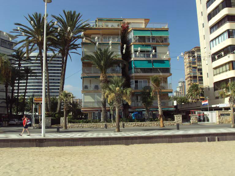 Impressionant refugi davant de la platja | Platja de Levante, Benidorm Preu: 510.000 € - 16