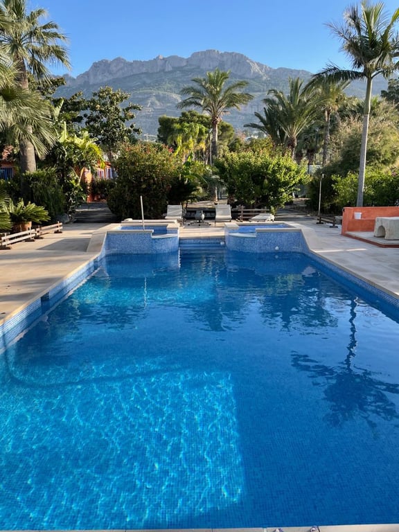 Property #RH21084 - 21