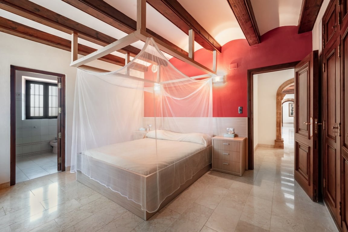 Gran Villa con casa de invitados en Jávea y parcela 5.835m2 - 25