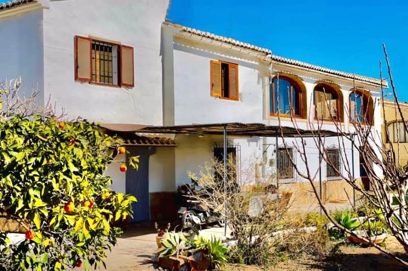 Ruime woning met potentieel nabij het oude centrum van Jávea
