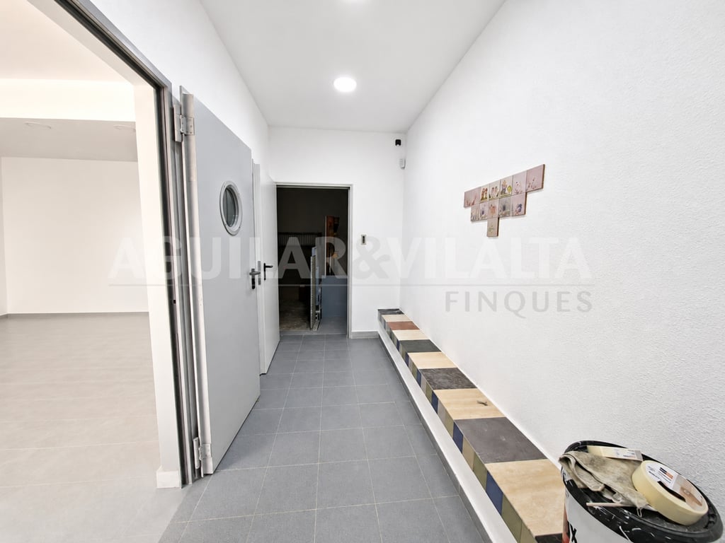 LOCAL COMERCIAL DE MÁS DE 500 M² EN EL CENTRO DE GRANOLLERS - 29
