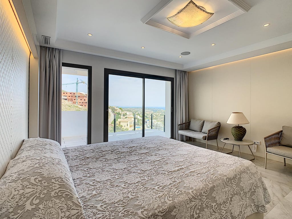 Lujosa villa en Cumbre del Sol - 42