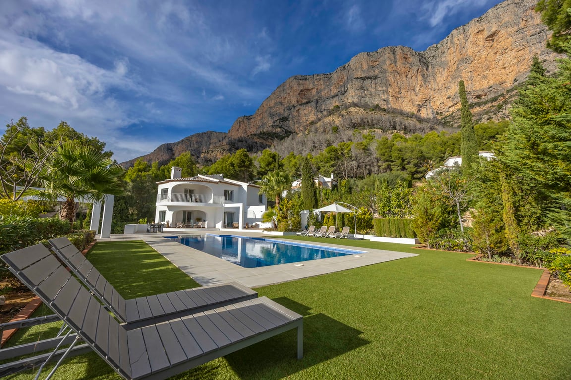 5-bed Villa in Jávea photo 15