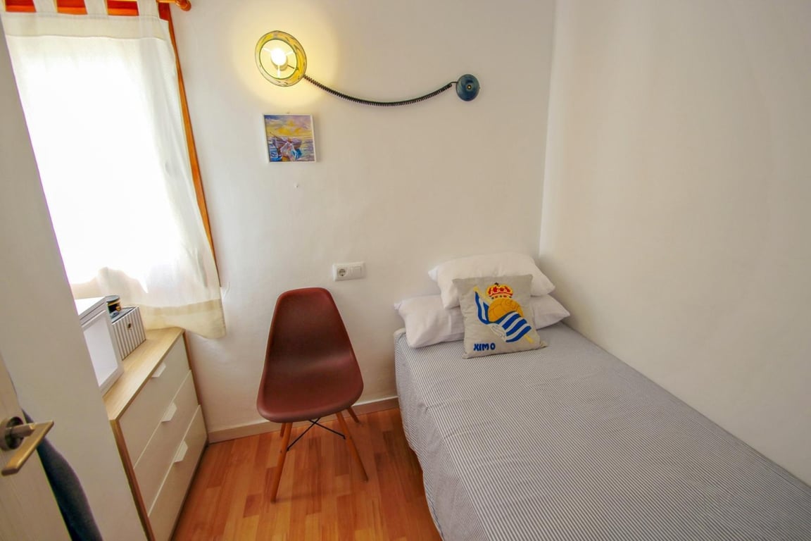 Apartamento con vistas al mar y ubicación privilegiada en Moraira - 11