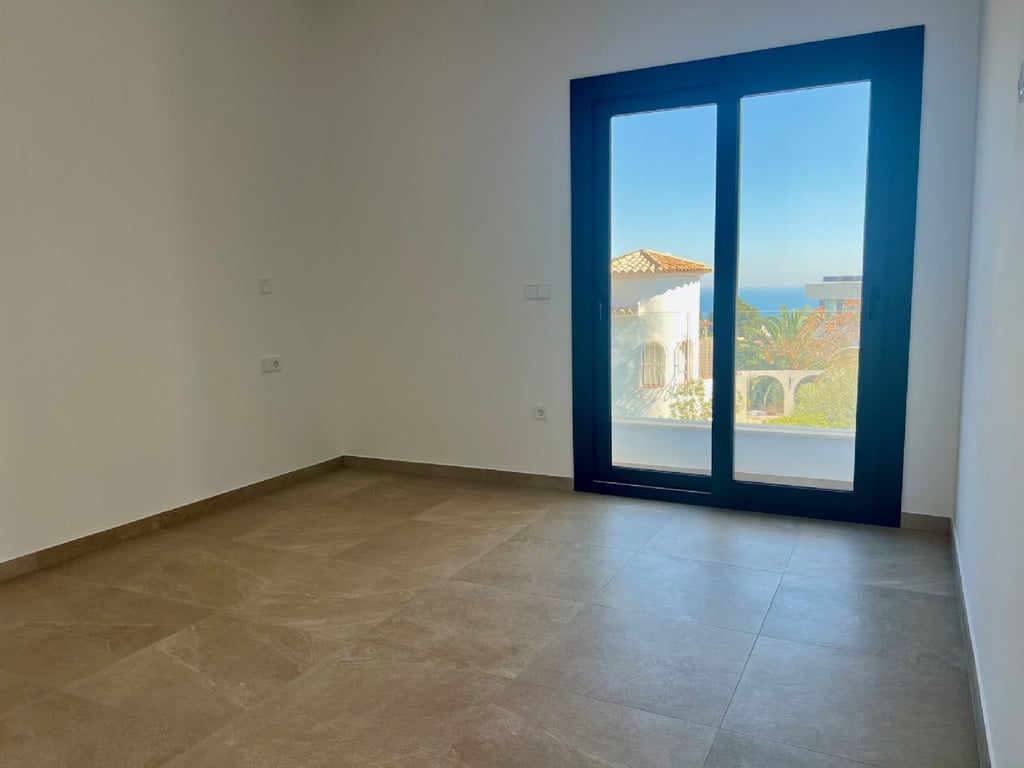 Property #RH21324 - 16