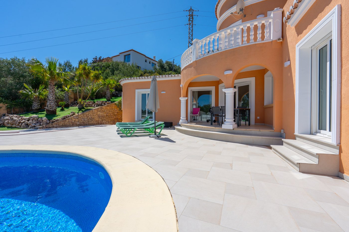 Charming 3-Bedroom Villa in Jávea – 150 m² on ~1,000 m² Plot, €625,000