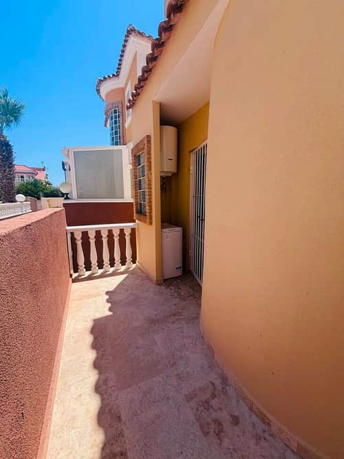 Villa met 3 slaapkamers in Villamartín — foto 21