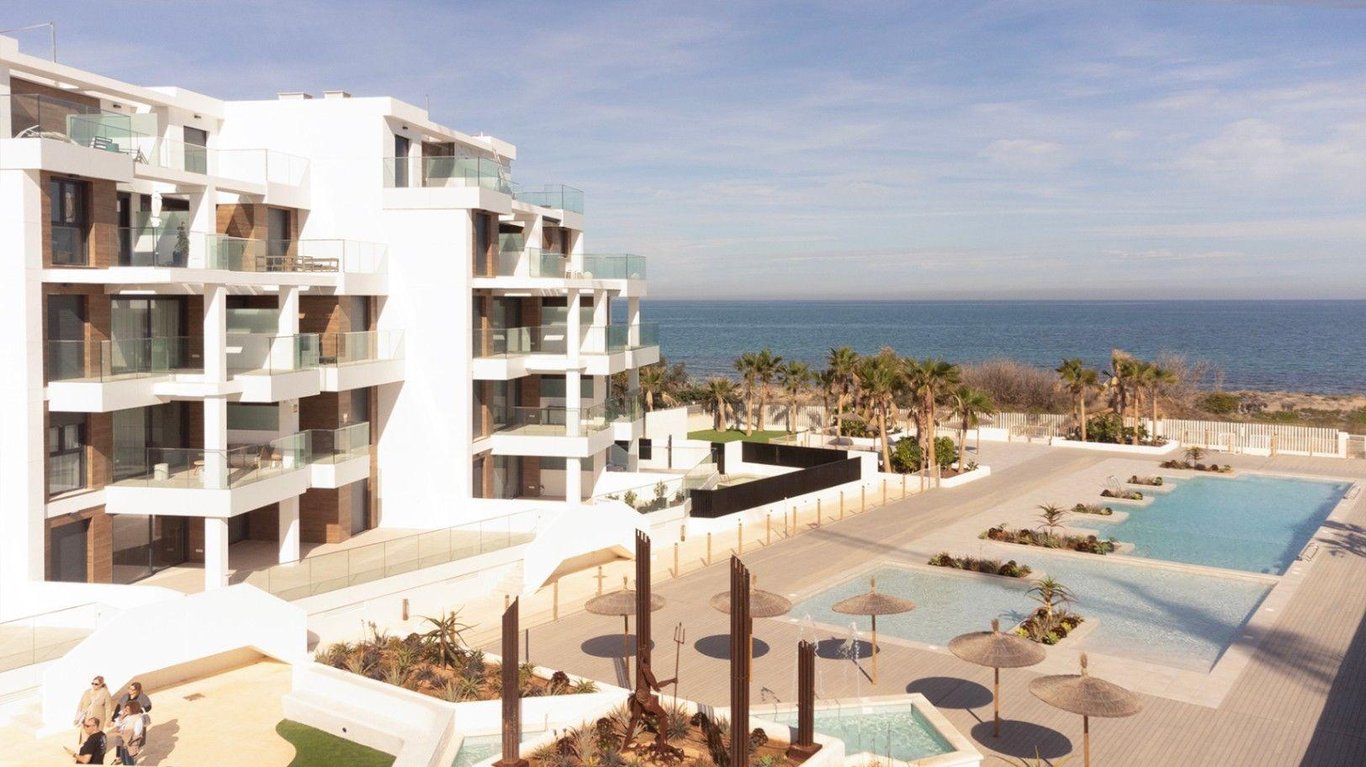 Apartamento en primera línea de playa de Denia - 3