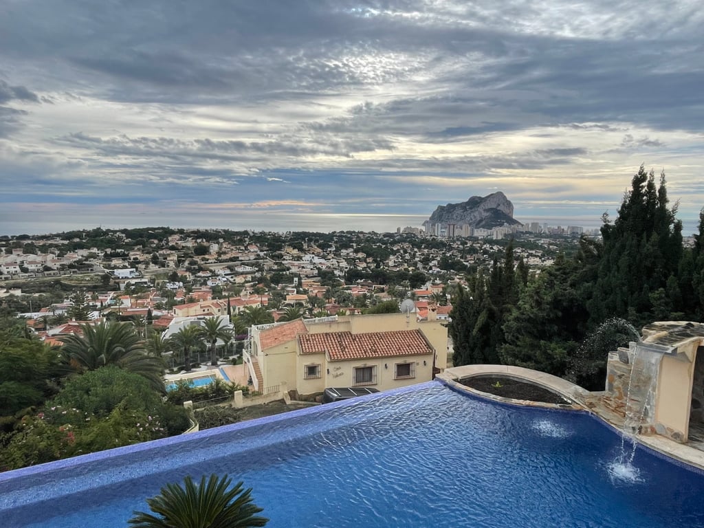 Villa de lujo con vista al mar en venta en Calpe - 3