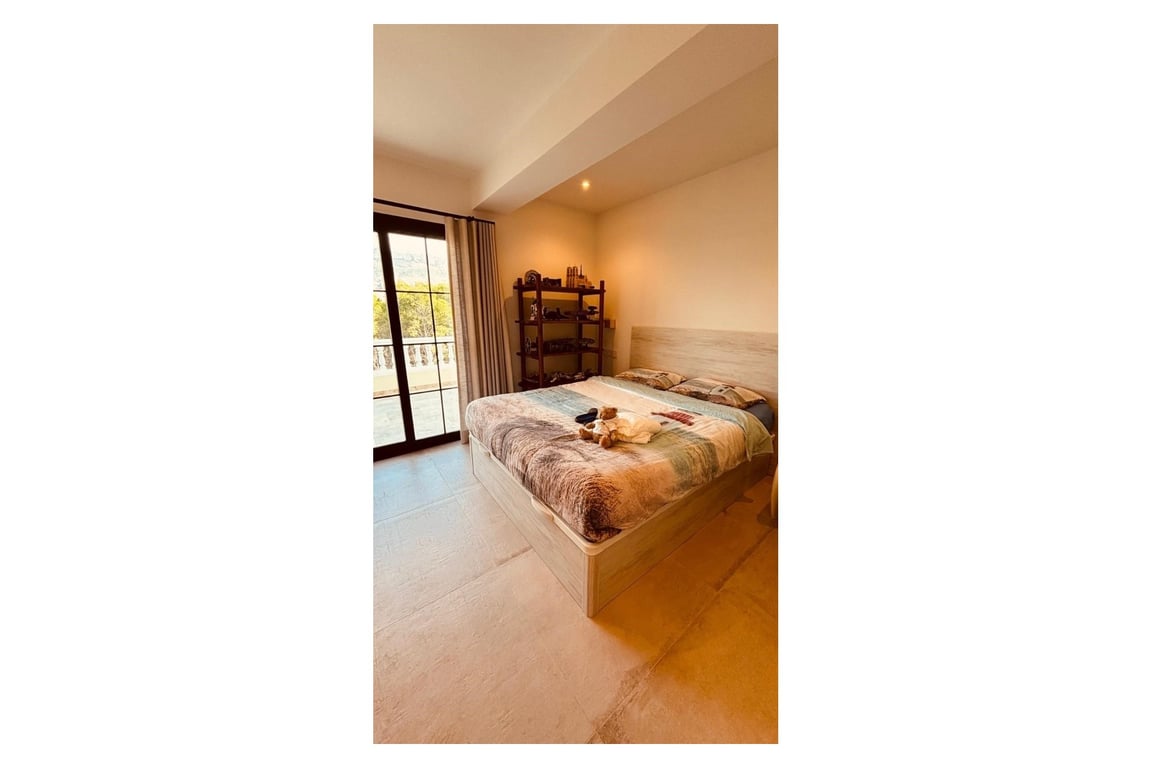 5-bed Villa in Altea photo 21