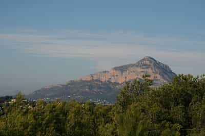 Property #AD 253 0