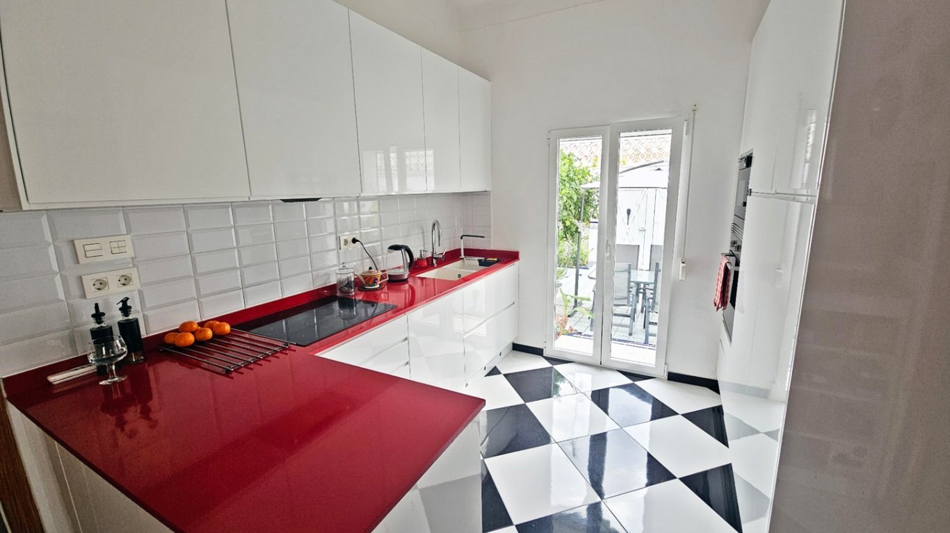 Casa de poble a Pego amb un gran pati - 10