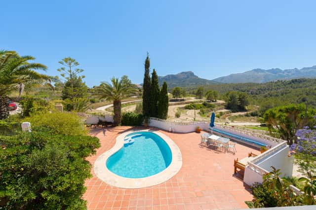 Villa mit Terrasse in Benissa, 5 Schlafz., 326m²