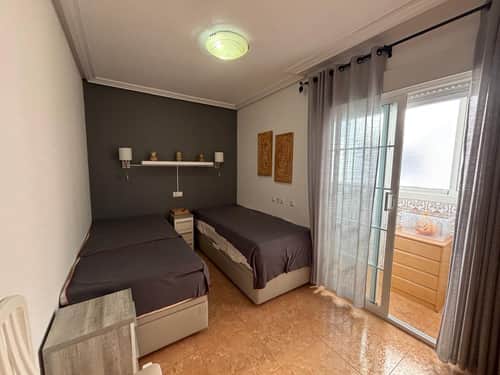 Ruim penthouse-appartement met lift in het hart van Torrevieja — foto 28
