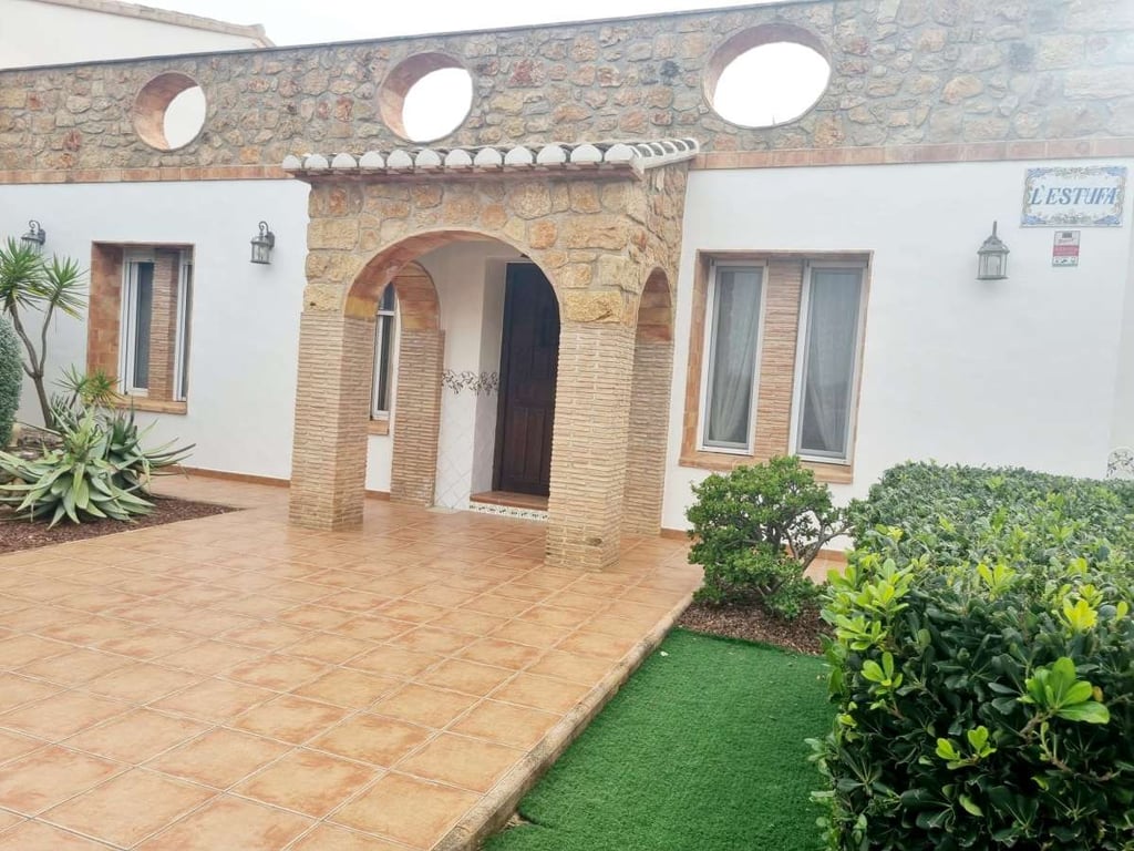 1 · Lliber ·  1.500.000€€ 1 · Lliber ·  1.500.000€€