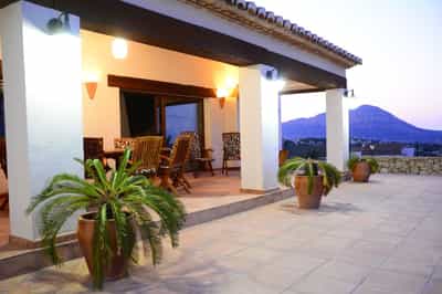 FINCA 2