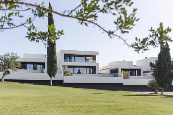 Gelijkvloerse Nieuwbouwvilla aan de Golfbaan in La Finca Golf, Algorfa