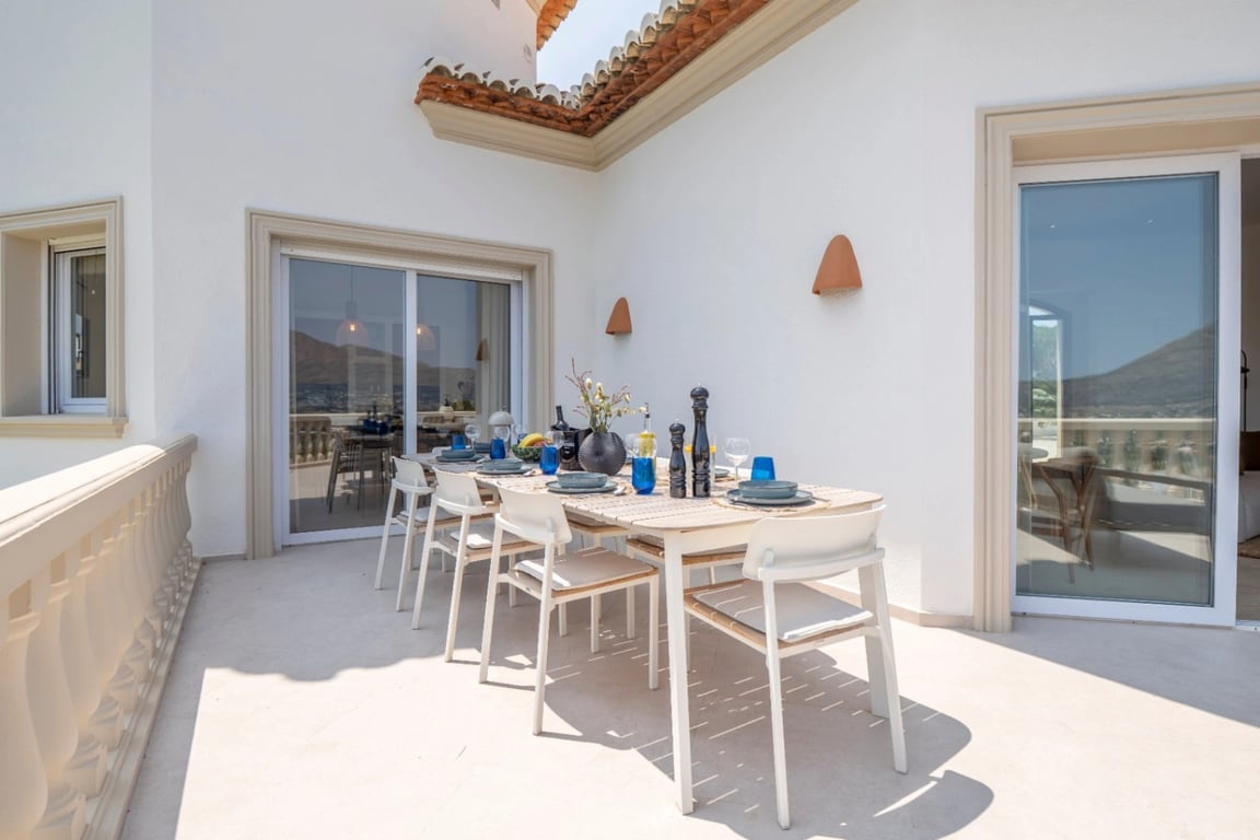 8-bed Villa in Jávea photo 10