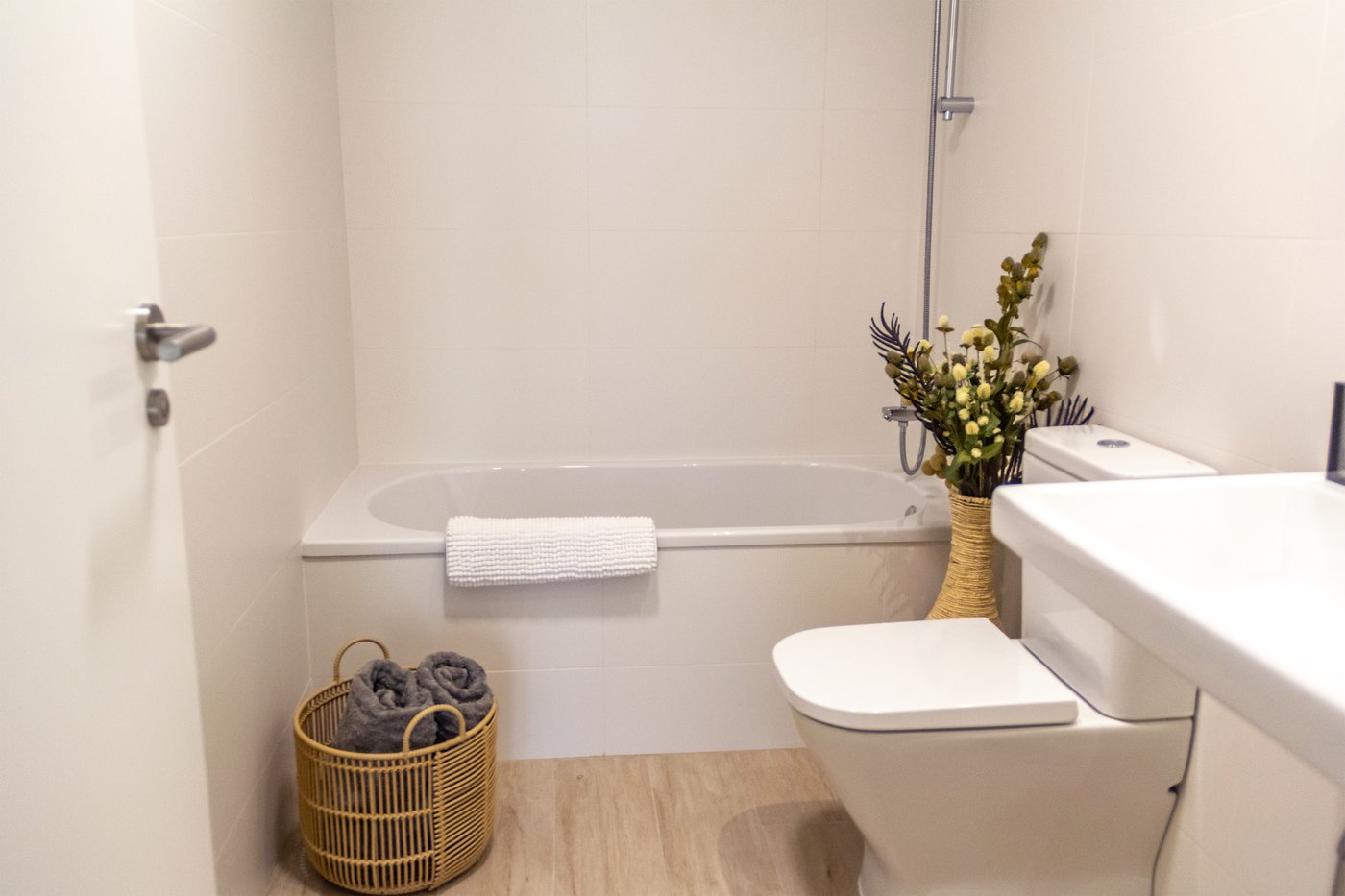 Apartamento de 2 dormitorios orientado al sur con jardines privados en Jávea
