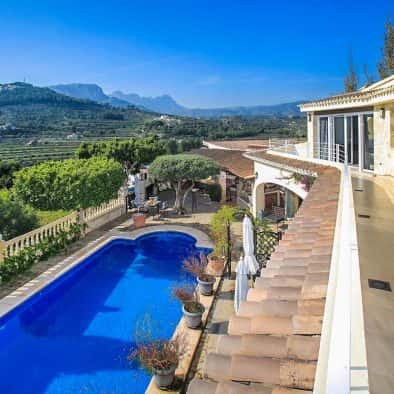 Villa in Calpe, 4 Schlafz., 605m²