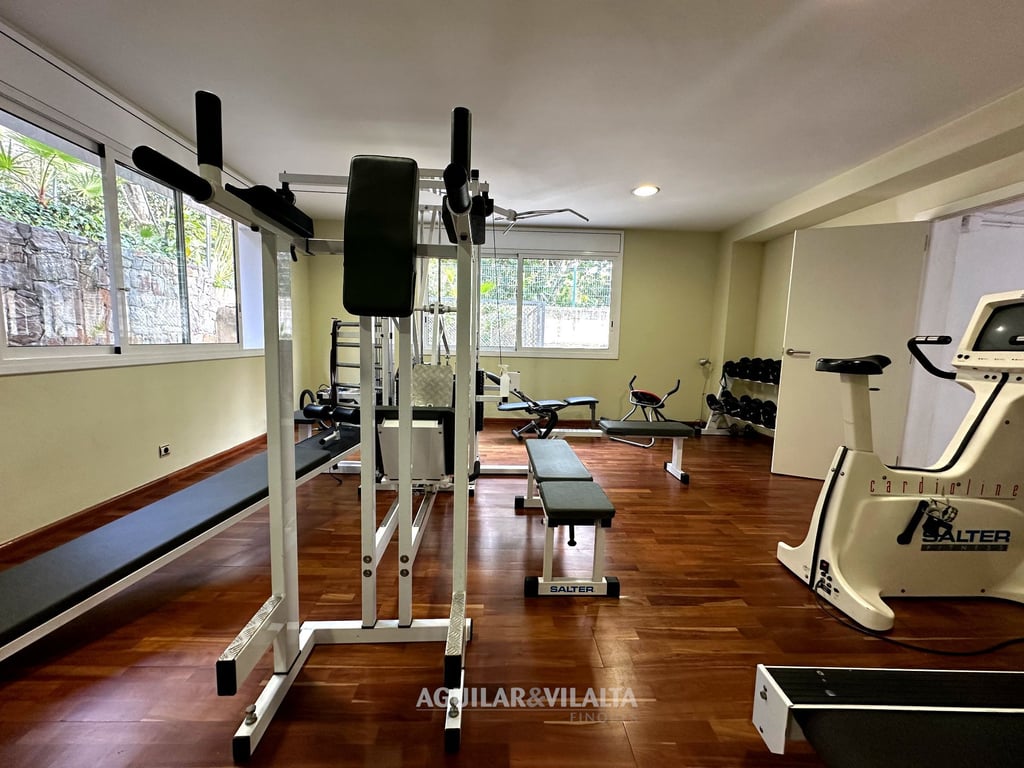 Exclusive villa in Can Teixidó with sea views - 12