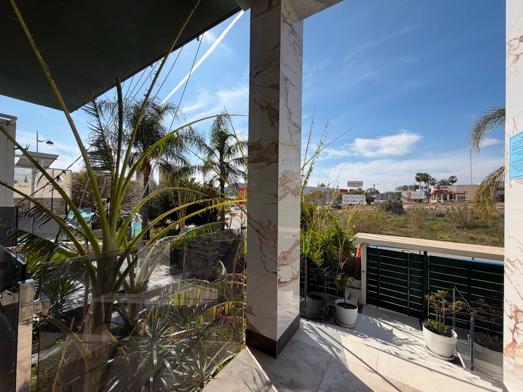 Property #RH21285 - 11