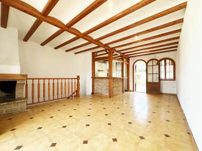 Property #TSR3051C - Image 3