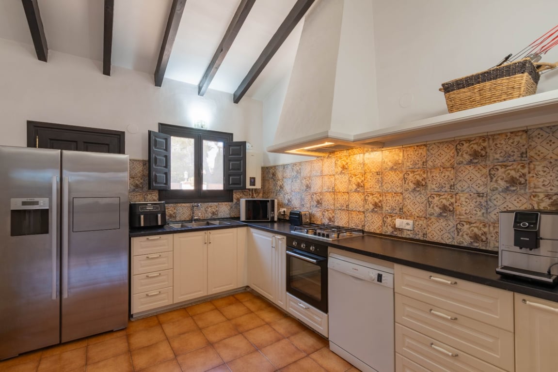 Elegant xalet a la prestigiosa urbanització La Lluca, Jávea - 16