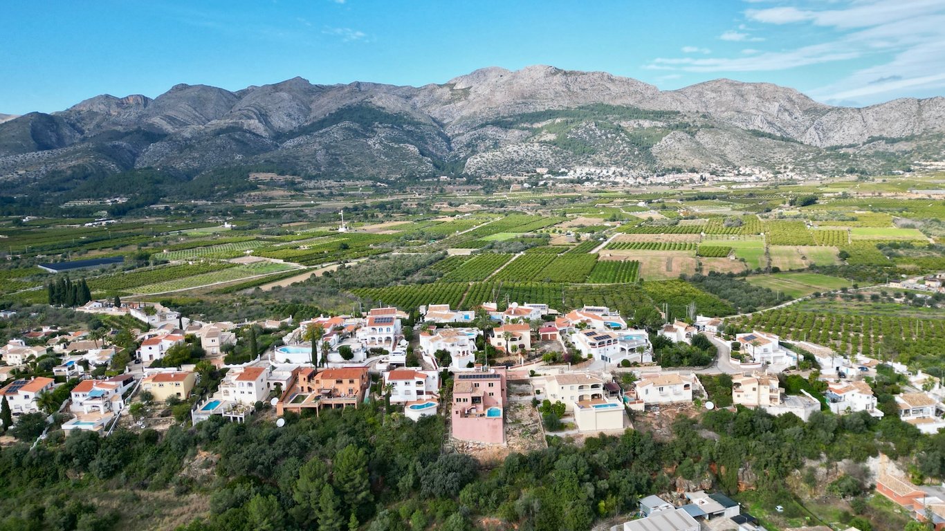 LS-333457 - Villa en Orba
