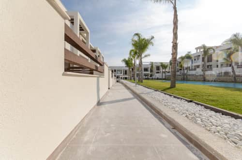 Nieuwbouwbungalow met groot terras in Los Balcones, Torrevieja — foto 32