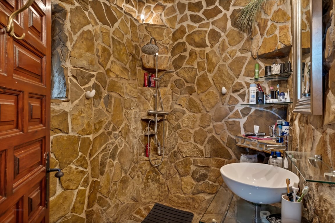 Villa con apartamento de invitados, totalmente renovada y cerca del casco antiguo de Jávea - 21