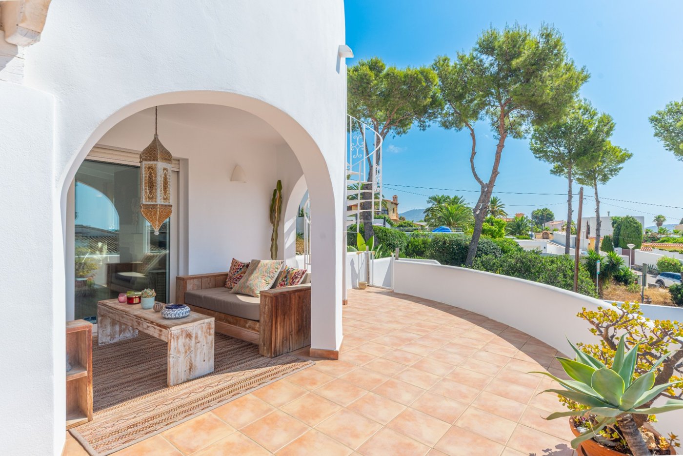 Villa renovada con vistas al mar y al Peñón de Ifach — San Jaime (Moraira/Benissa)