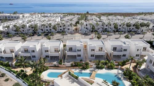 Gelijkvloerse nieuwbouwbungalow op 250 meter van het strand in San Juan de los Terreros — foto 9