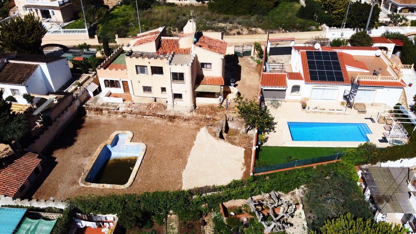 Oportunitat d'inversió: Villa per reformar a prop del mar a la Costa Blanca - 3