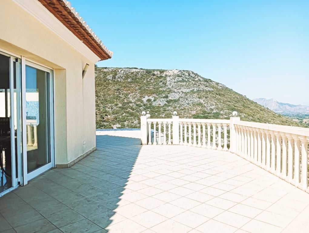 Meravellosa vila amb vistes panoràmiques al mar i a tota la costa de la Costa Blanca - 20