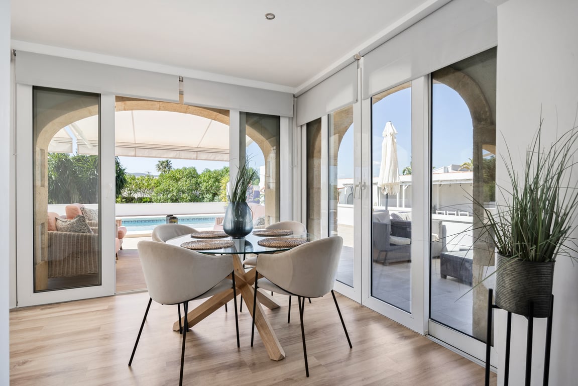 4-bed Villa in Jávea photo 13