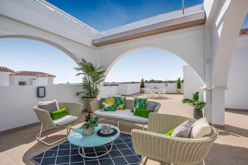 Nieuwbouwbungalow met drie slaapkamers en solarium in Rojales — foto 12