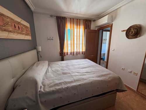 Ruim penthouse-appartement met lift in het hart van Torrevieja — foto 20