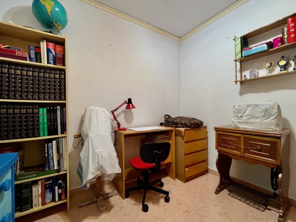 Amplio piso de 3 habitaciones en Pedreguer - 11