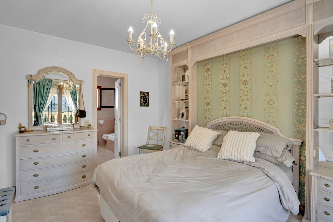 5-bed Villa in Murla photo 14