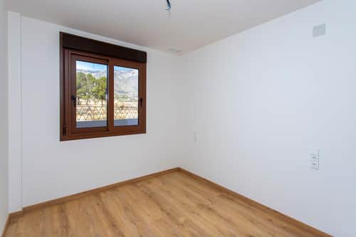 Gelijkvloerse nieuwbouwbungalow met tuin in Hondón de las Nieves — foto 24