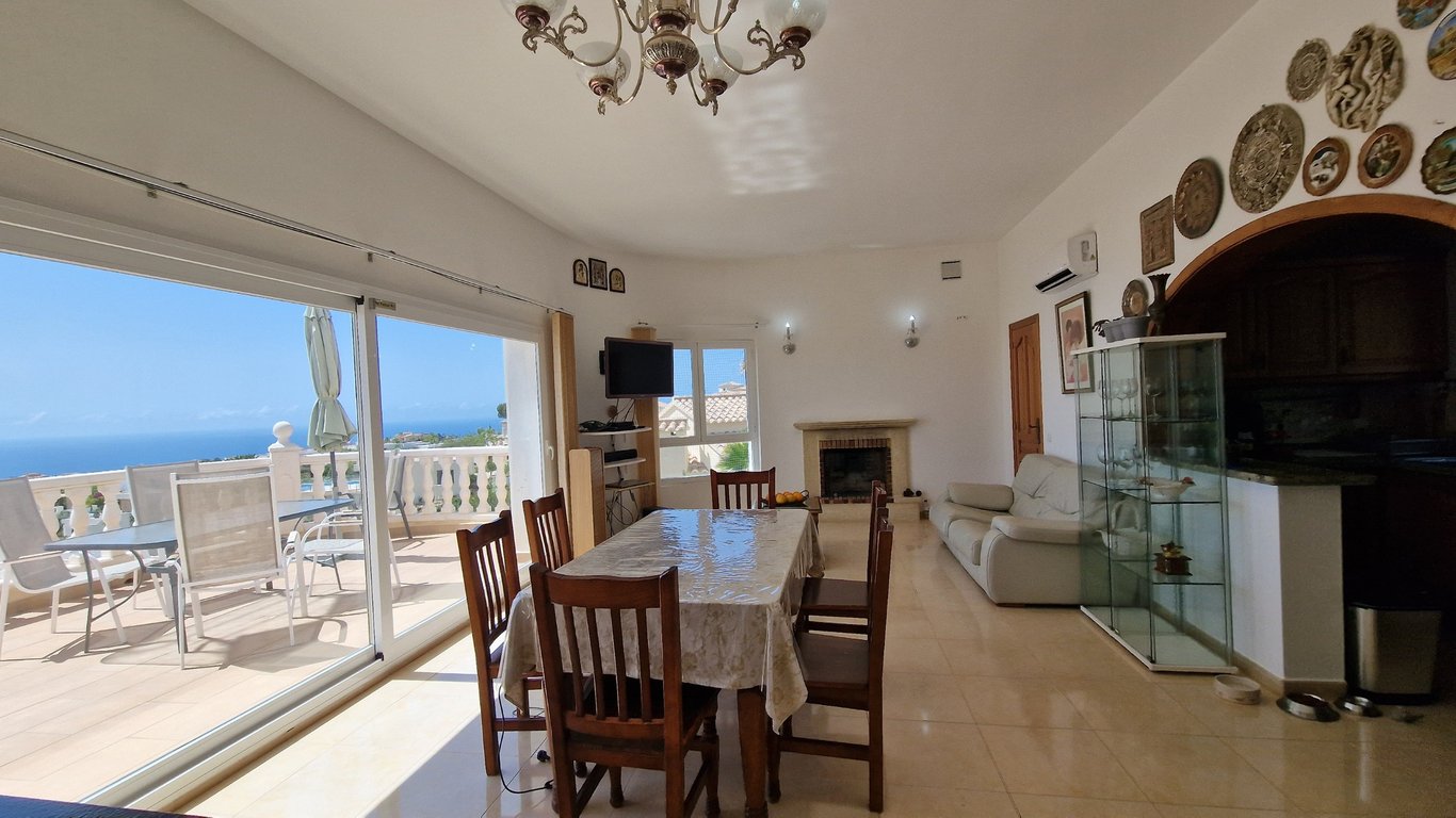 5-bed Villa in Benitachell photo 10