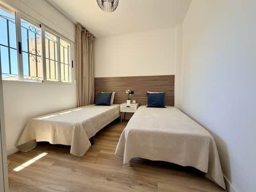 Rijwoning met 3 slaapkamers in Orihuela Costa — foto 4