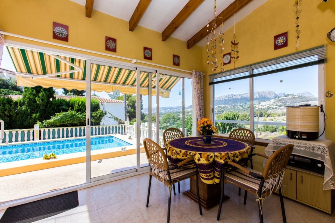 Villa tranquila con vistas a la montaña en venta en Calpe - 10
