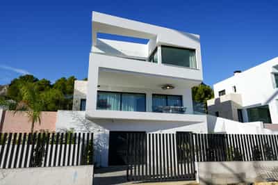 VILLA B6