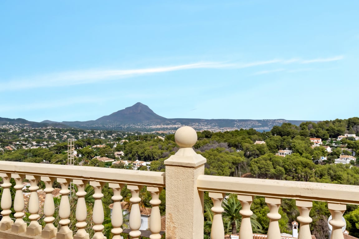 VILLA UBICADA EN UNA TRANQUILA ZONA CON INCREIBLES VISTAS PANORAMICAS - 21