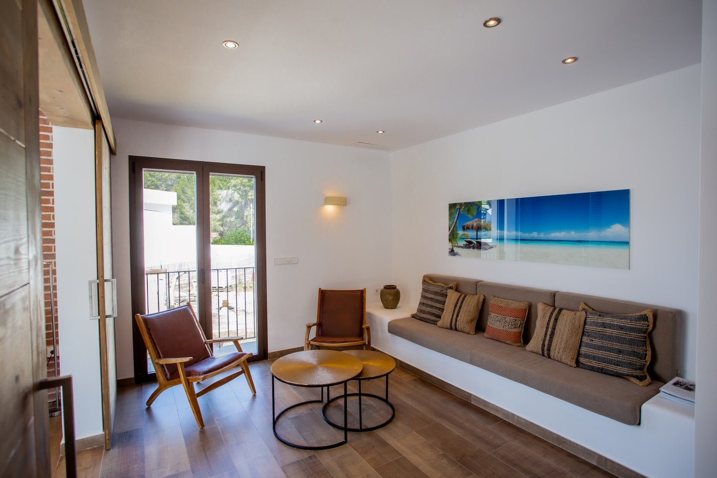 Elegant Modern Villa in Jávea — 3 Bed · 3 Bath · Near Cala Blanca · €1,650,000