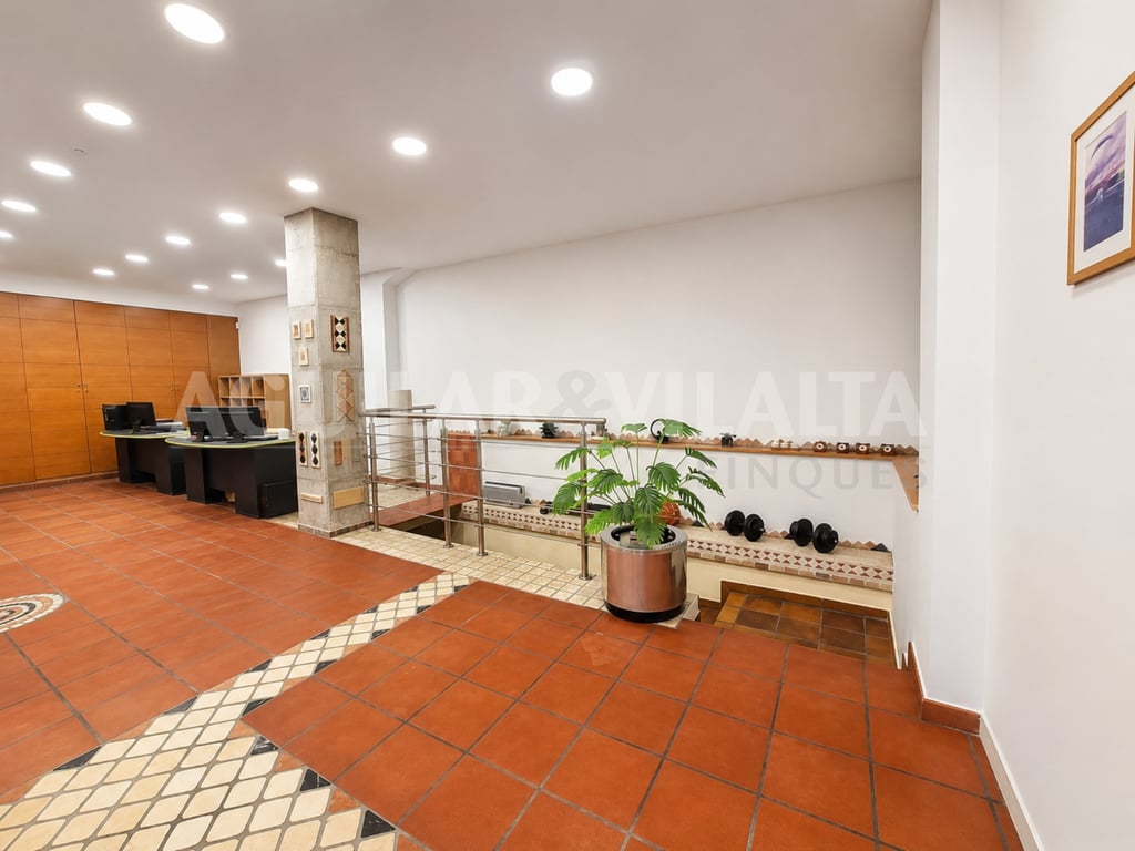 LOCAL COMERCIAL DE MÁS DE 500 M² EN EL CENTRO DE GRANOLLERS - 11