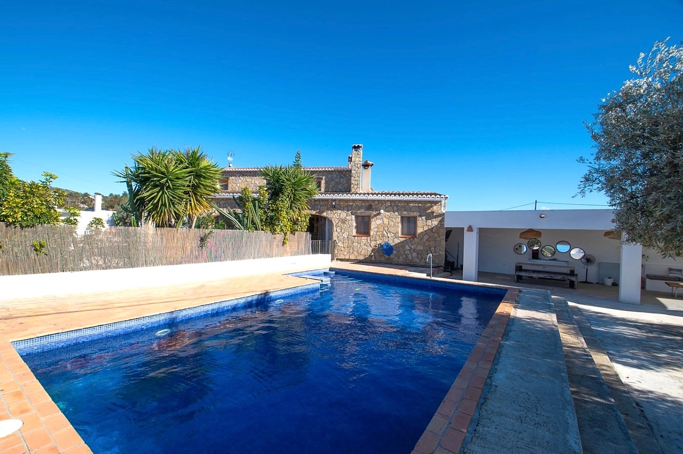 Finca in Canor, Benissa — 7-bed country home with private pool (EUR 970,000)